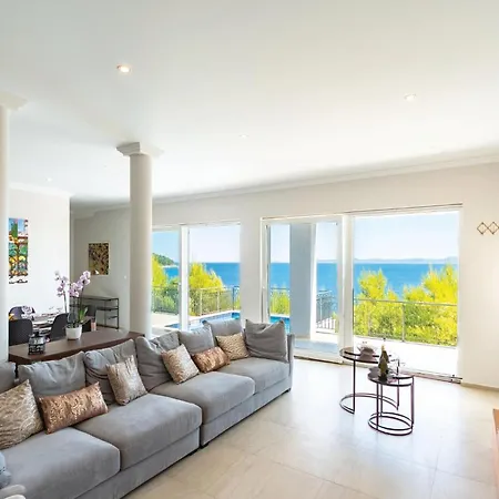 5 Bedroom Lovely In Vakantiehuis Smokvica (Korcula)