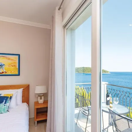 5 Bedroom Lovely In Vakantiehuis Smokvica (Korcula)