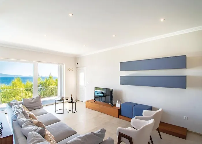 5 Bedroom Lovely In Casa vacanze Smokvica (Korcula)