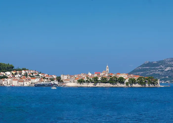 Casa vacanze 5 Bedroom Lovely In Smokvica (Korcula)