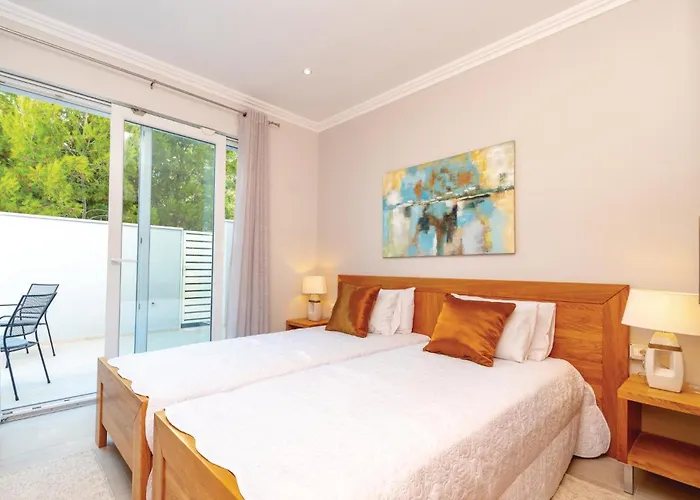Casa vacanze 5 Bedroom Lovely In *
