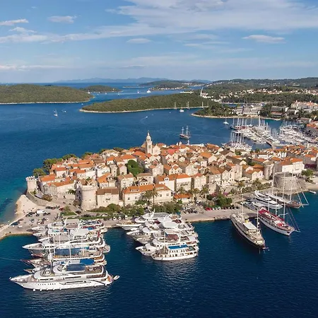 Amazing In * Smokvica (Korcula)