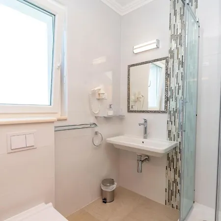 5 Bedroom Lovely In Smokvica (Korcula)