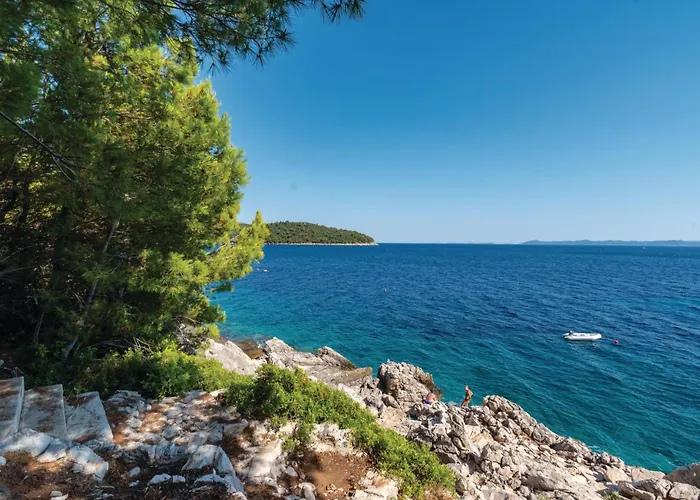 5 Bedroom Lovely In * Smokvica (Korcula)