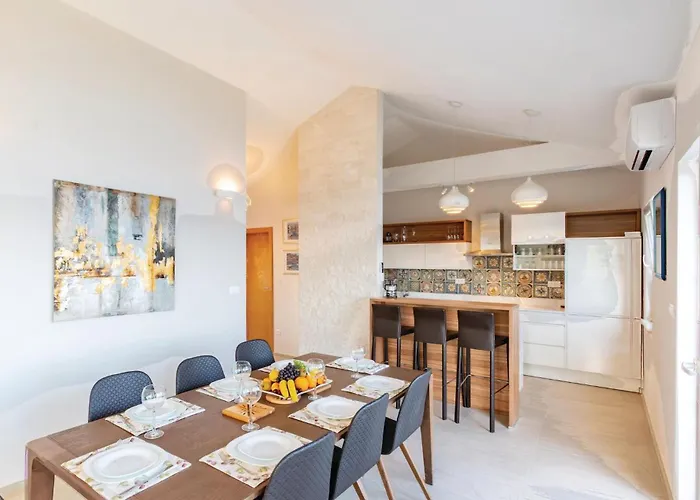 Tatil Evi 5 Bedroom Lovely In *