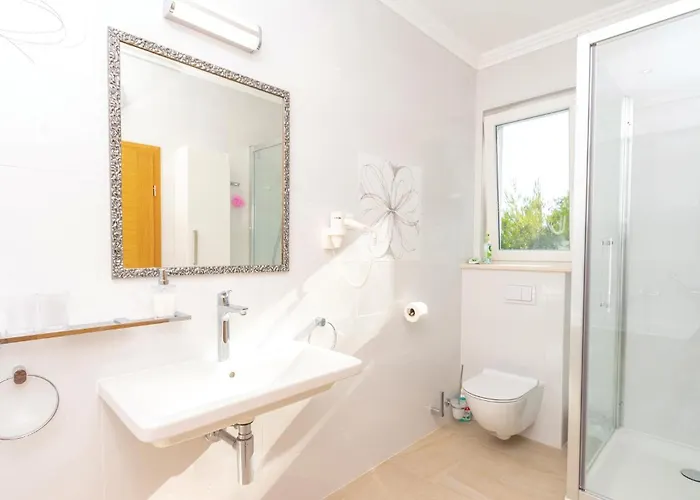 5 Bedroom Lovely In Tatil Evi *